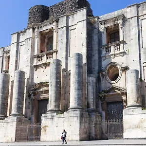 https://tindaro-home.taorminaitalyhotels.com
