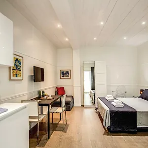 https://colosseo-suite-apartment.it-romehotels.com
